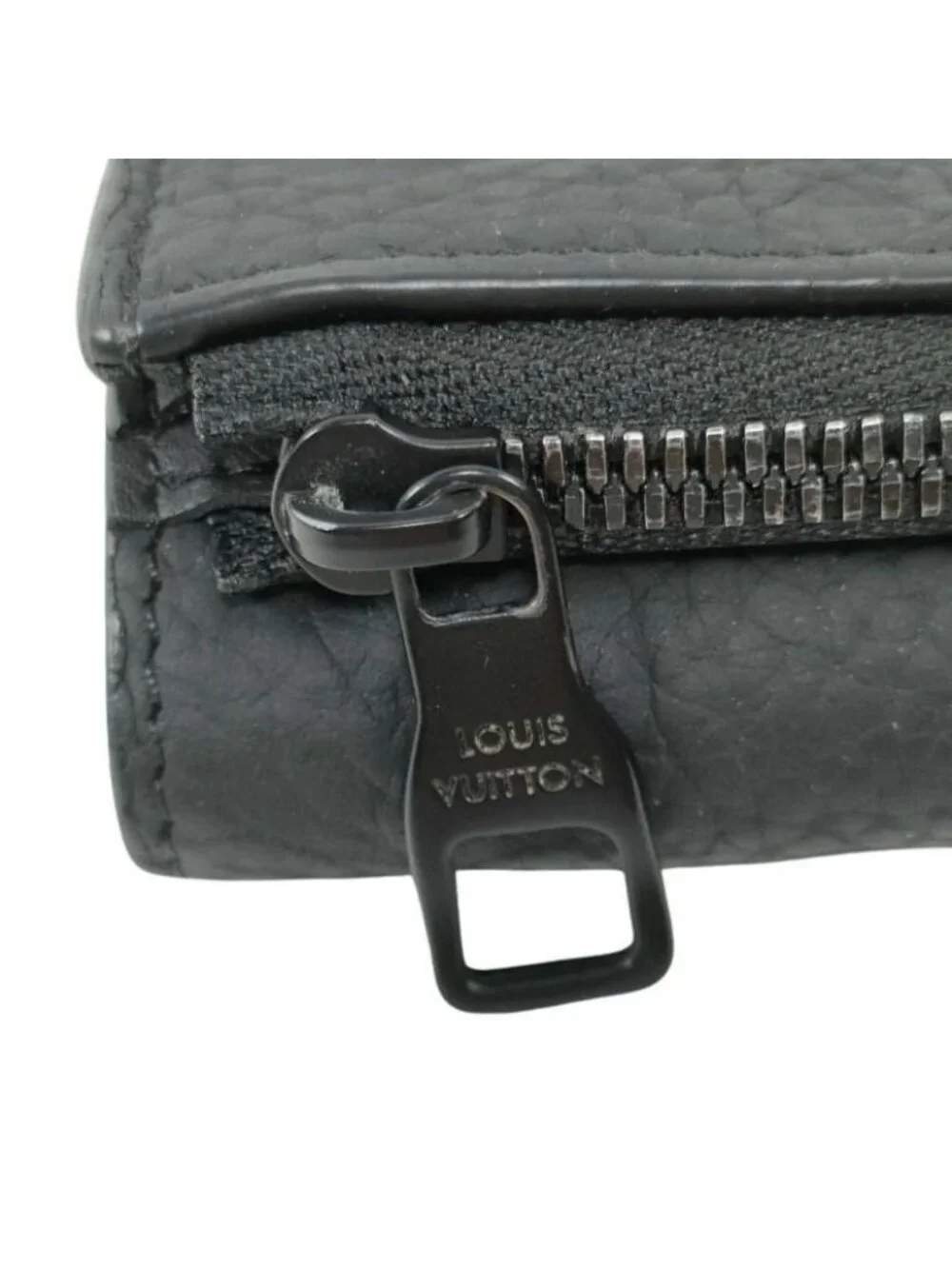 Louis Vuitton Trifold Wallet Portefeuille Pilot Black Taurillon Leather Compact